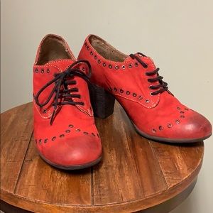 Fly brand red lace up oxfords